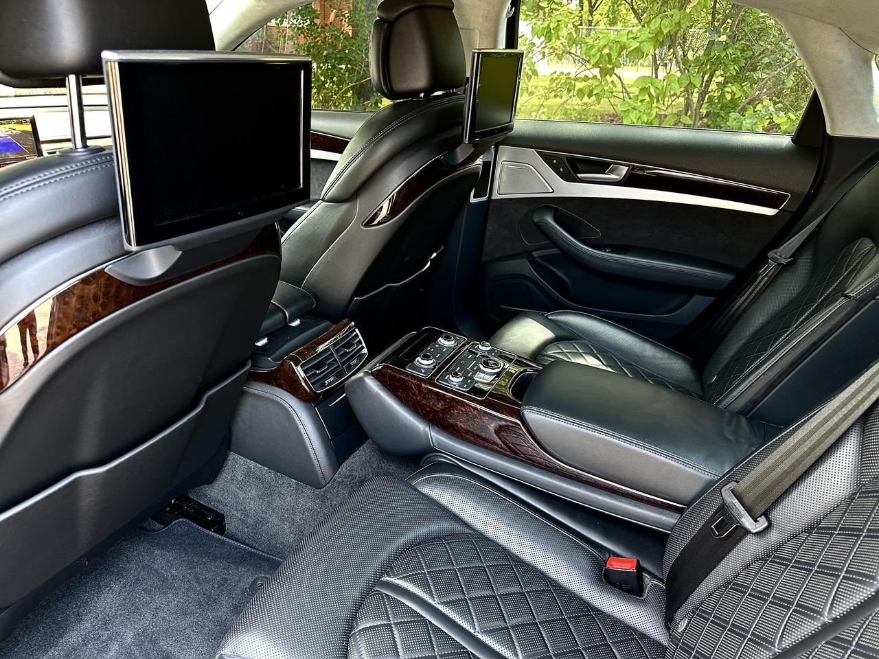 2011 Audi A8 Quattro Premium Photo