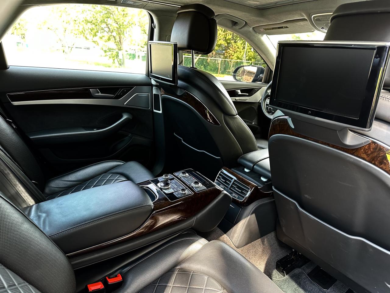 2011 Audi A8 Quattro Premium Photo