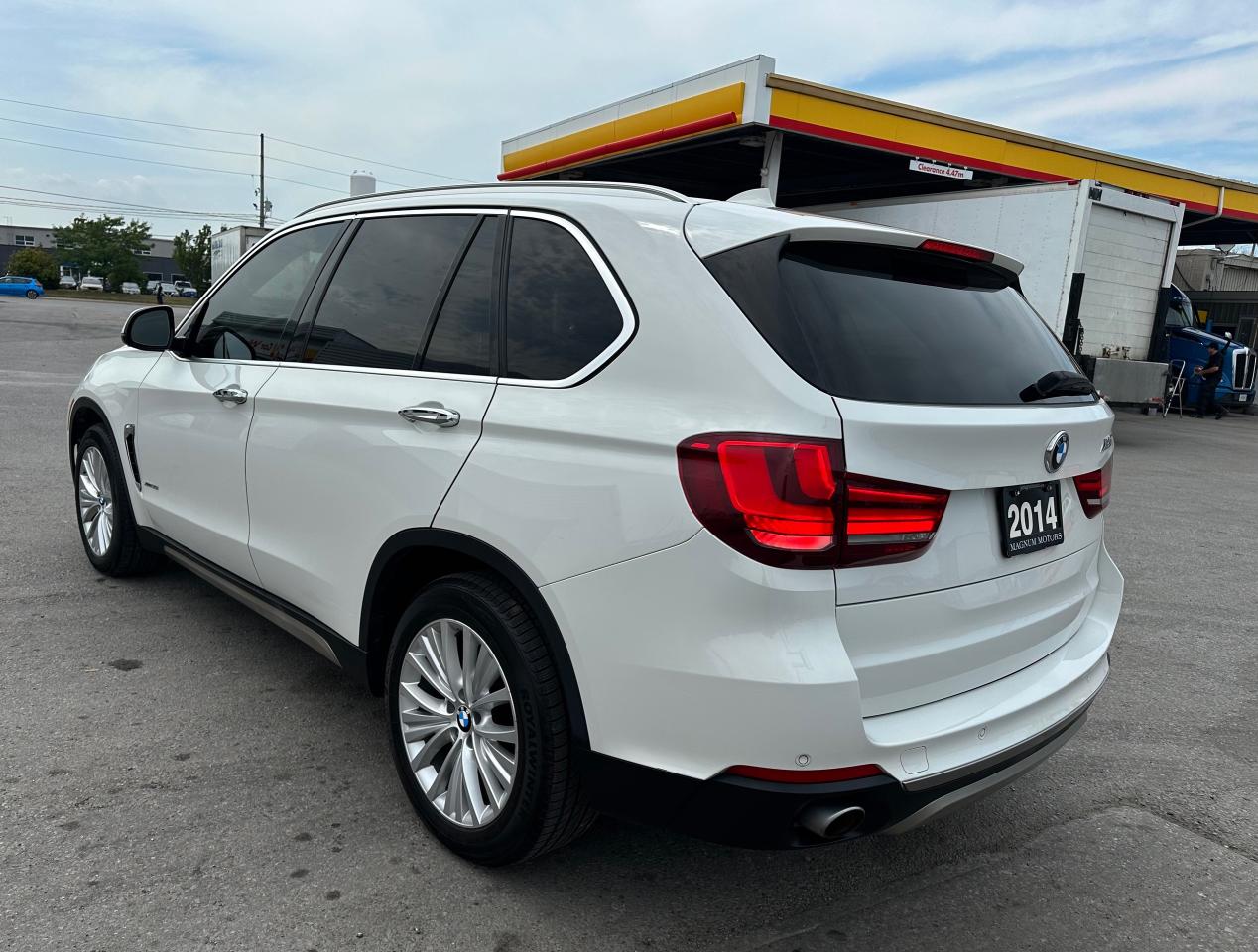 2014 BMW X5 XDrive 35i TwinPower Turbo Photo4
