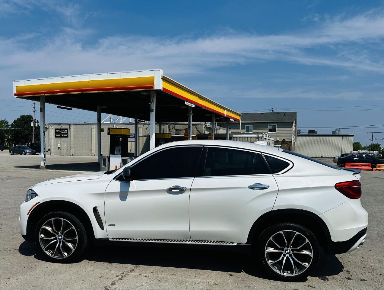 2016 BMW X6 xDrive 35i TwinPower Turbo Photo