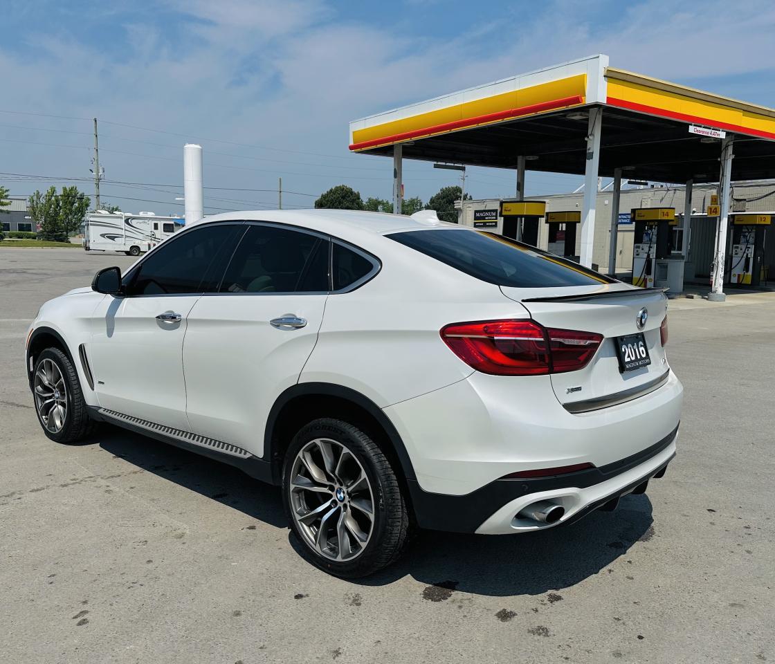 2016 BMW X6 xDrive 35i TwinPower Turbo Photo4
