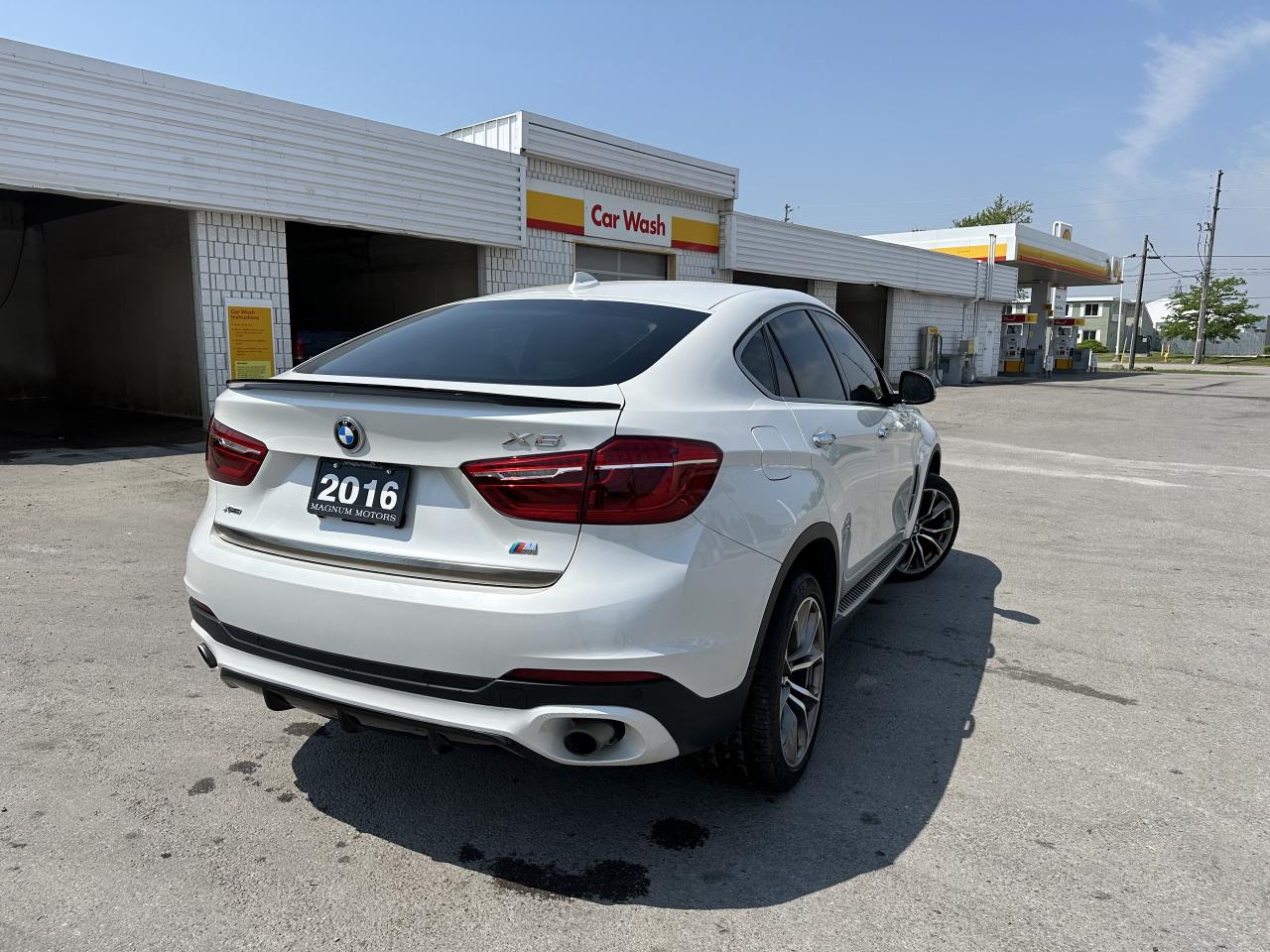 2016 BMW X6 xDrive 35i TwinPower Turbo Photo