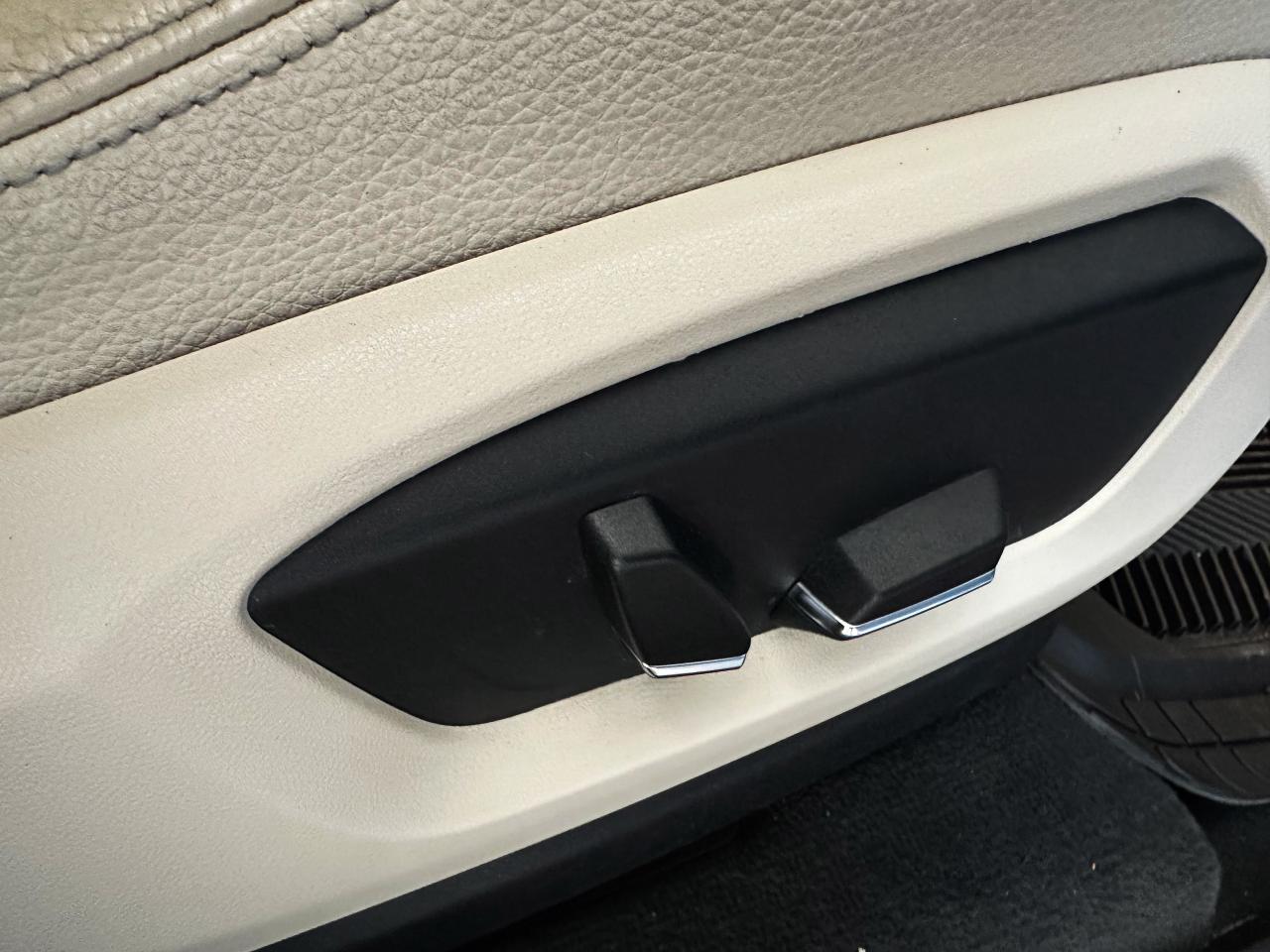 2016 BMW X6 xDrive 35i TwinPower Turbo Photo