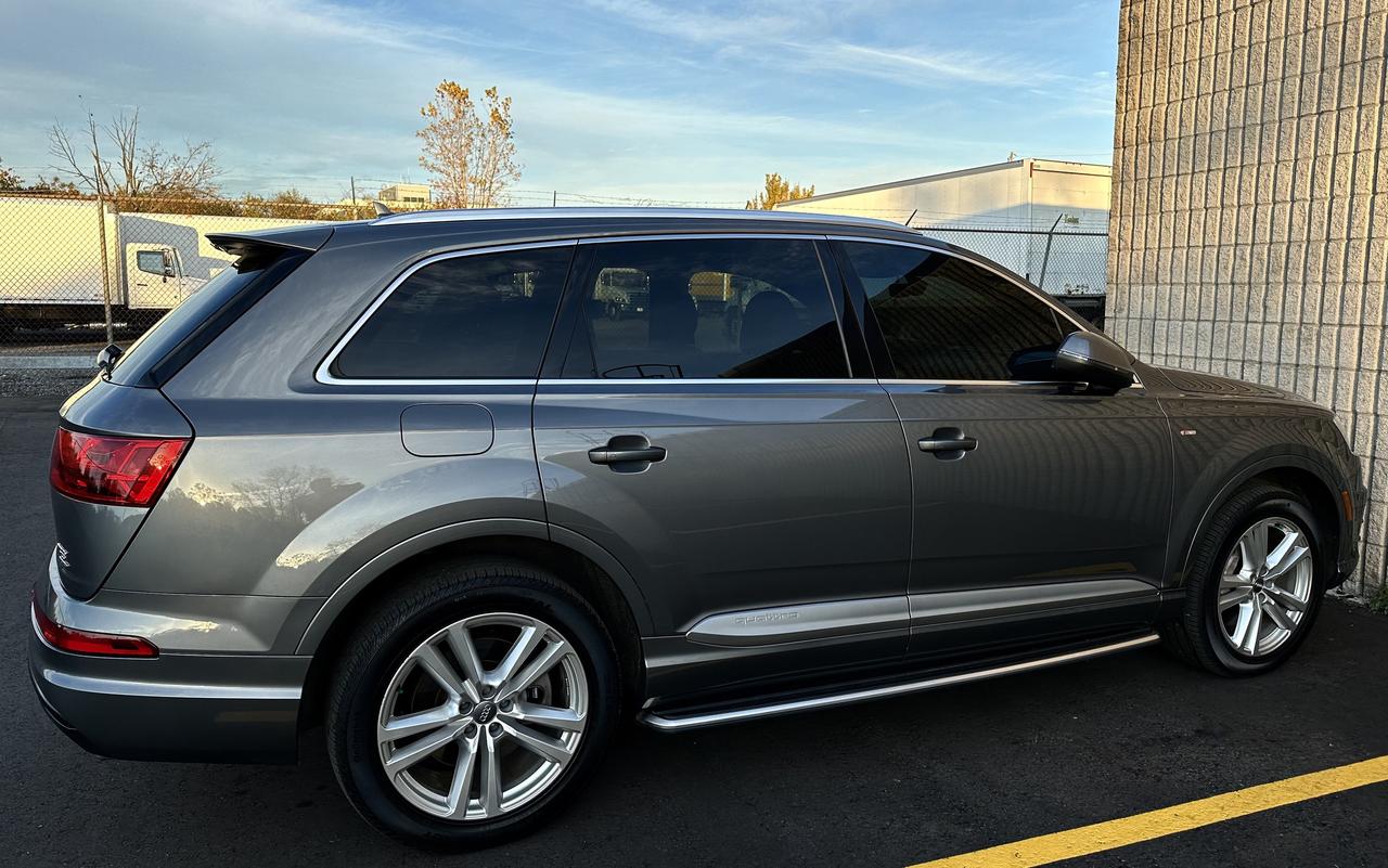 2017 Audi Q7 Progressiv S-Line Photo