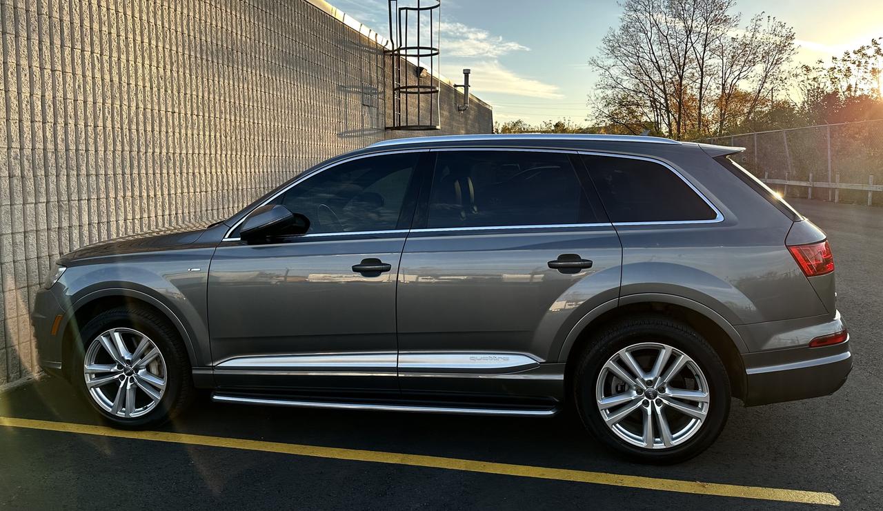 2017 Audi Q7 Progressiv S-Line Photo