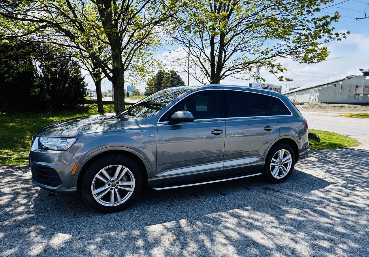 2017 Audi Q7 Progressiv S-Line Photo