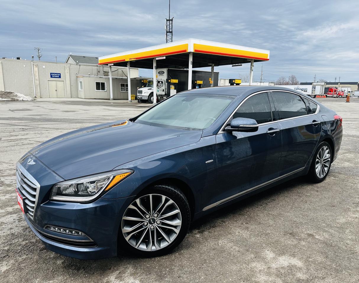 2015 Hyundai Genesis 3.8 Premium AWD Photo