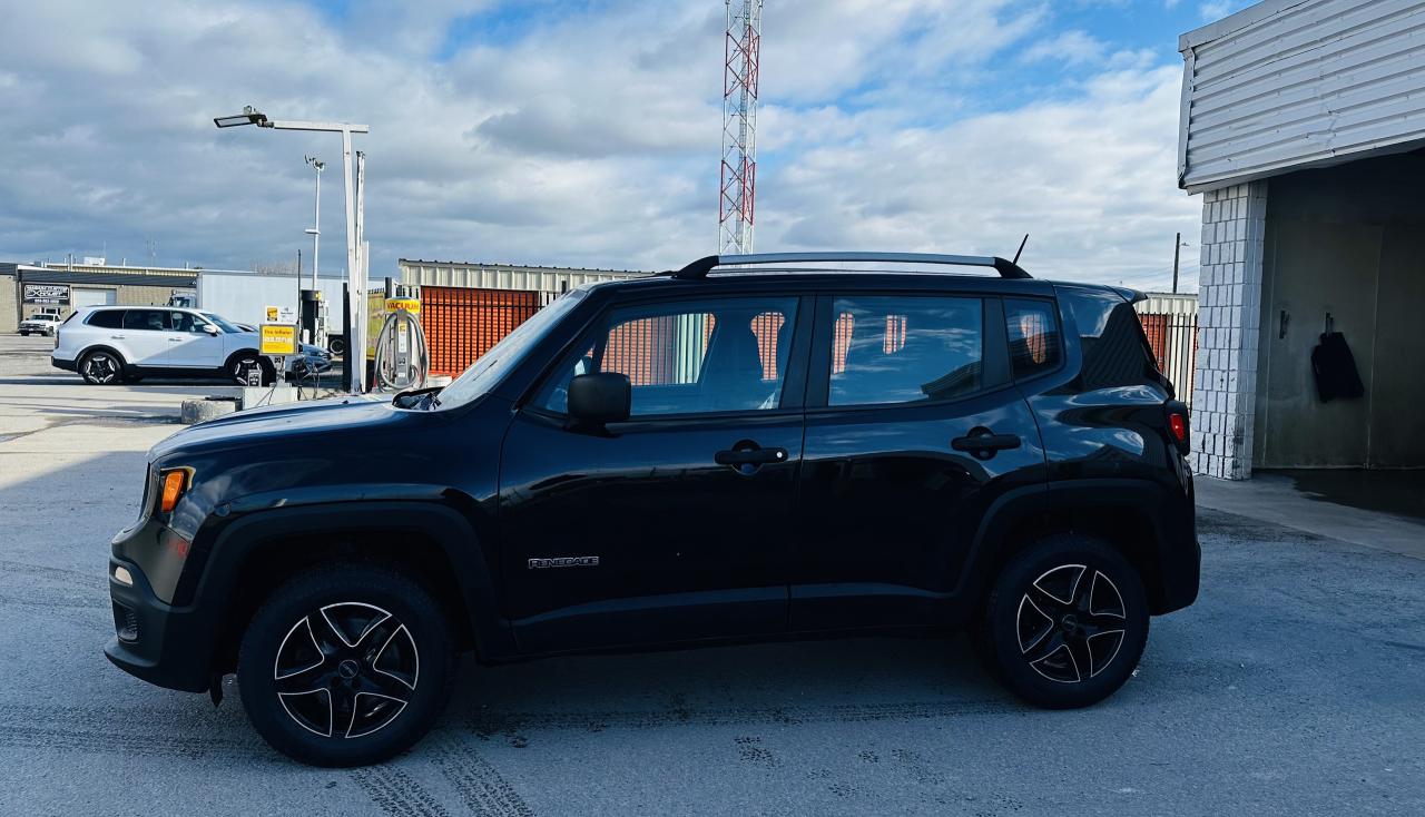 2015 Jeep Renegade Sport Photo