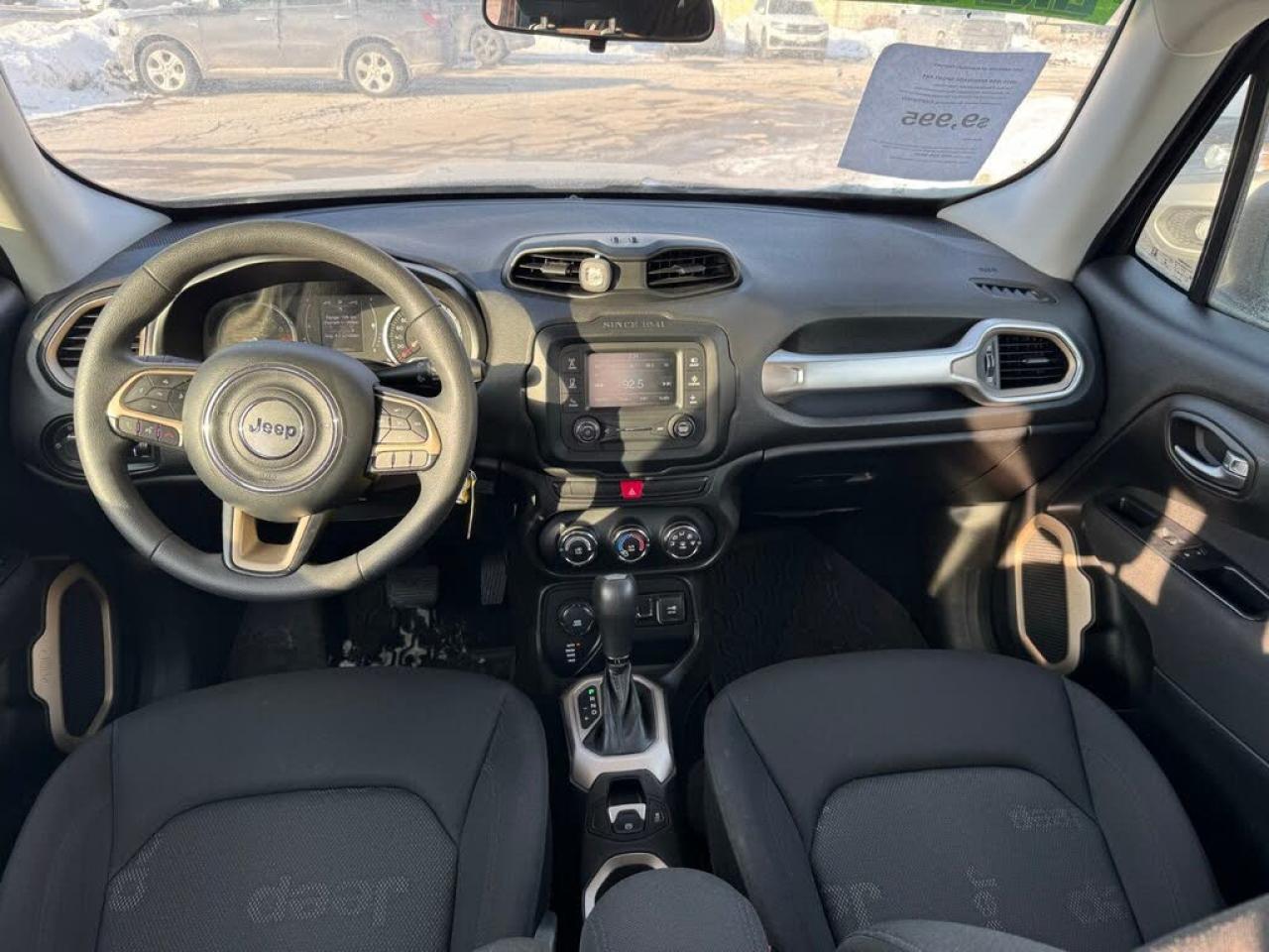 2015 Jeep Renegade Sport Photo