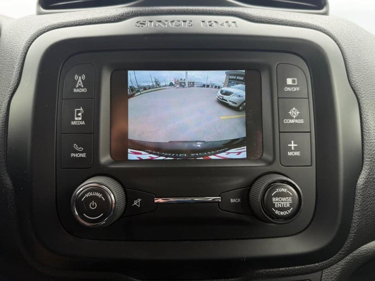 2015 Jeep Renegade Sport Photo