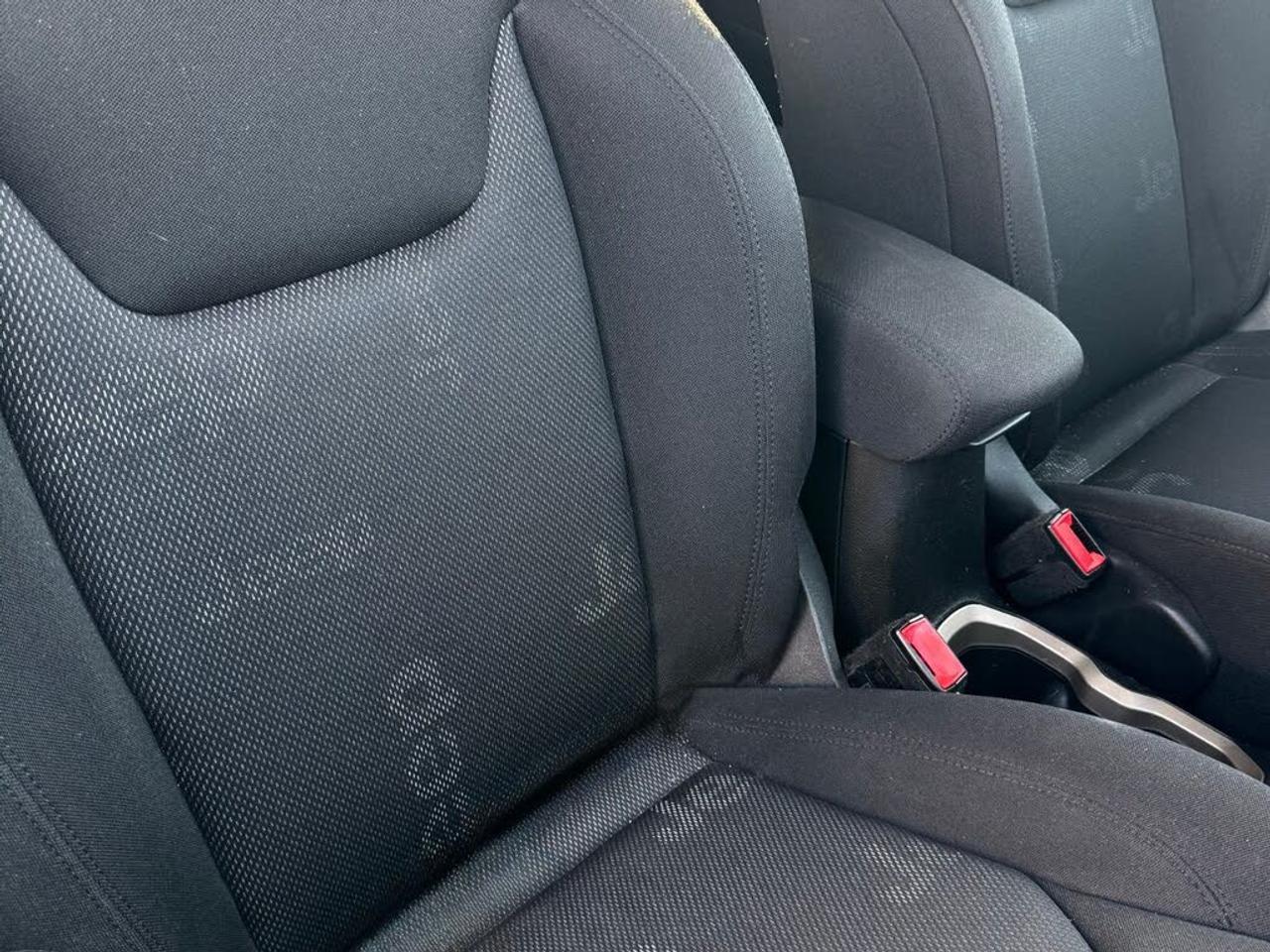 2015 Jeep Renegade Sport Photo