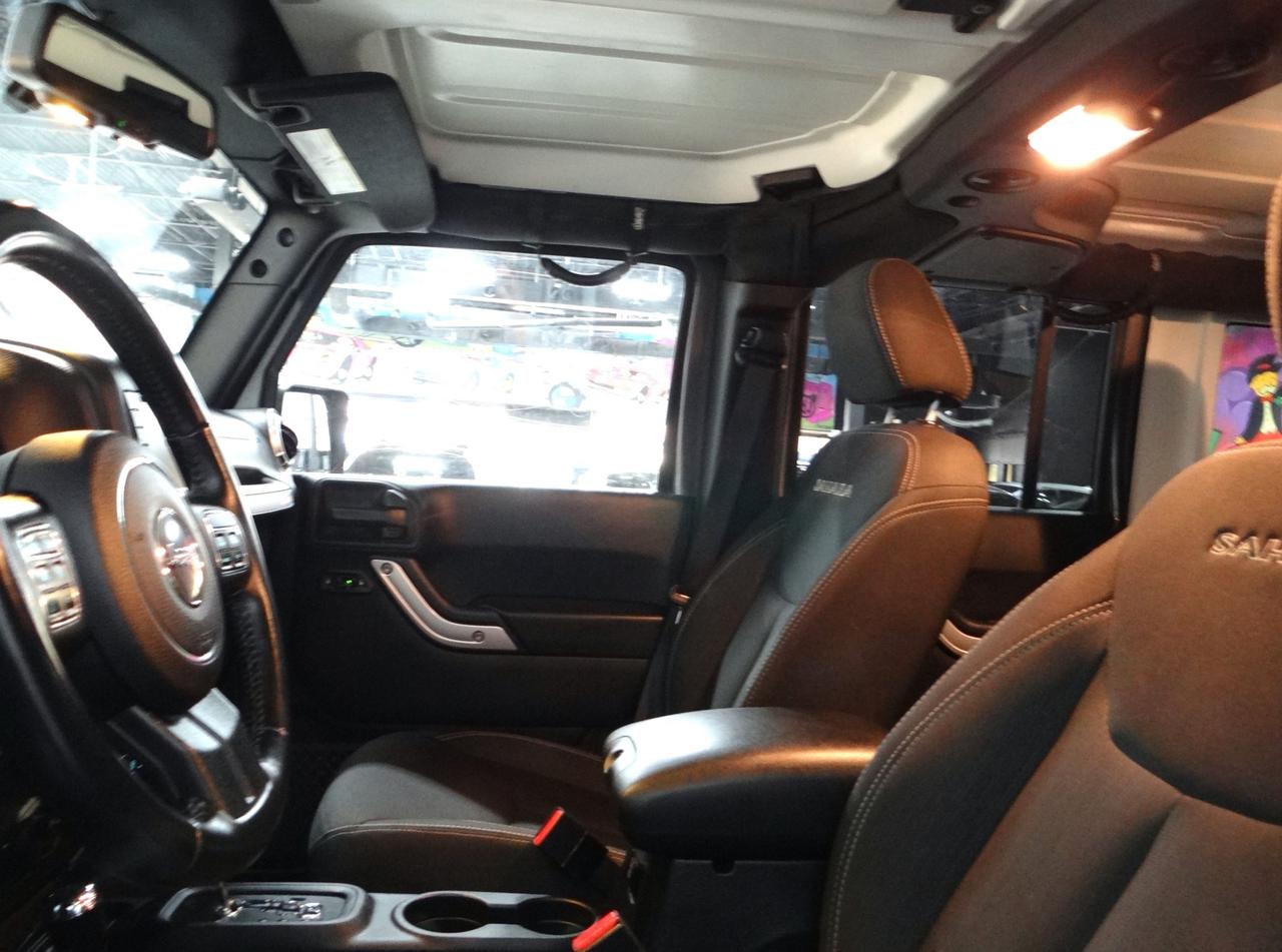 2016 Jeep Wrangler Unlimited Sahara Photo