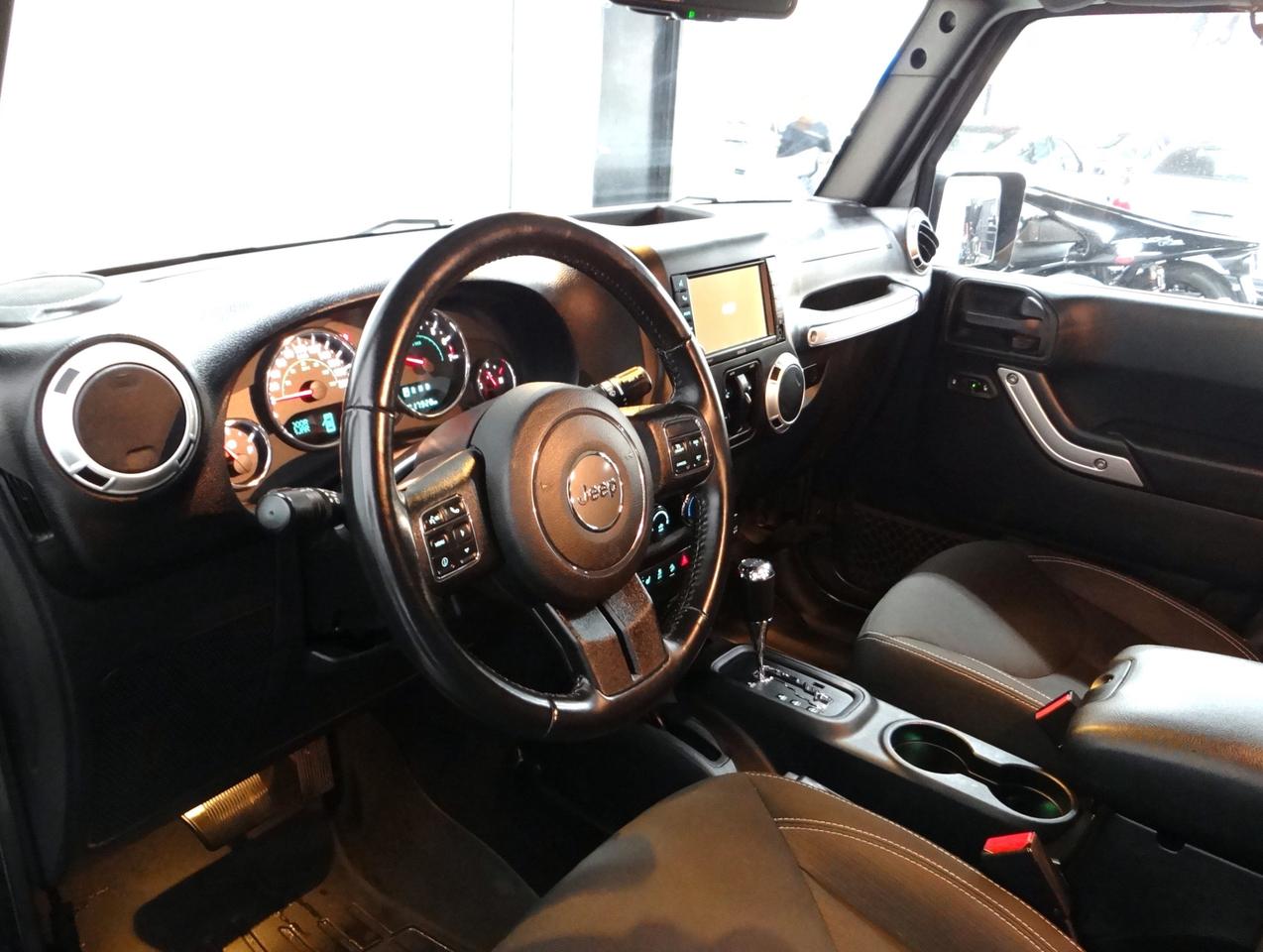 2016 Jeep Wrangler Unlimited Sahara Photo