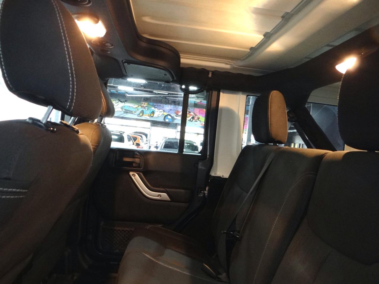 2016 Jeep Wrangler Unlimited Sahara Photo