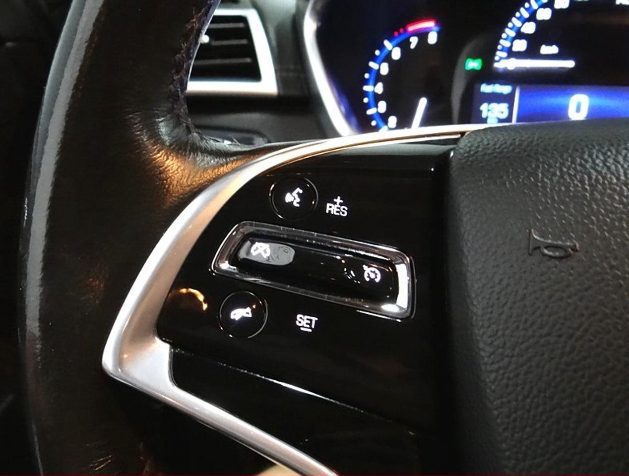 2015 Cadillac SRX STANDARD Photo