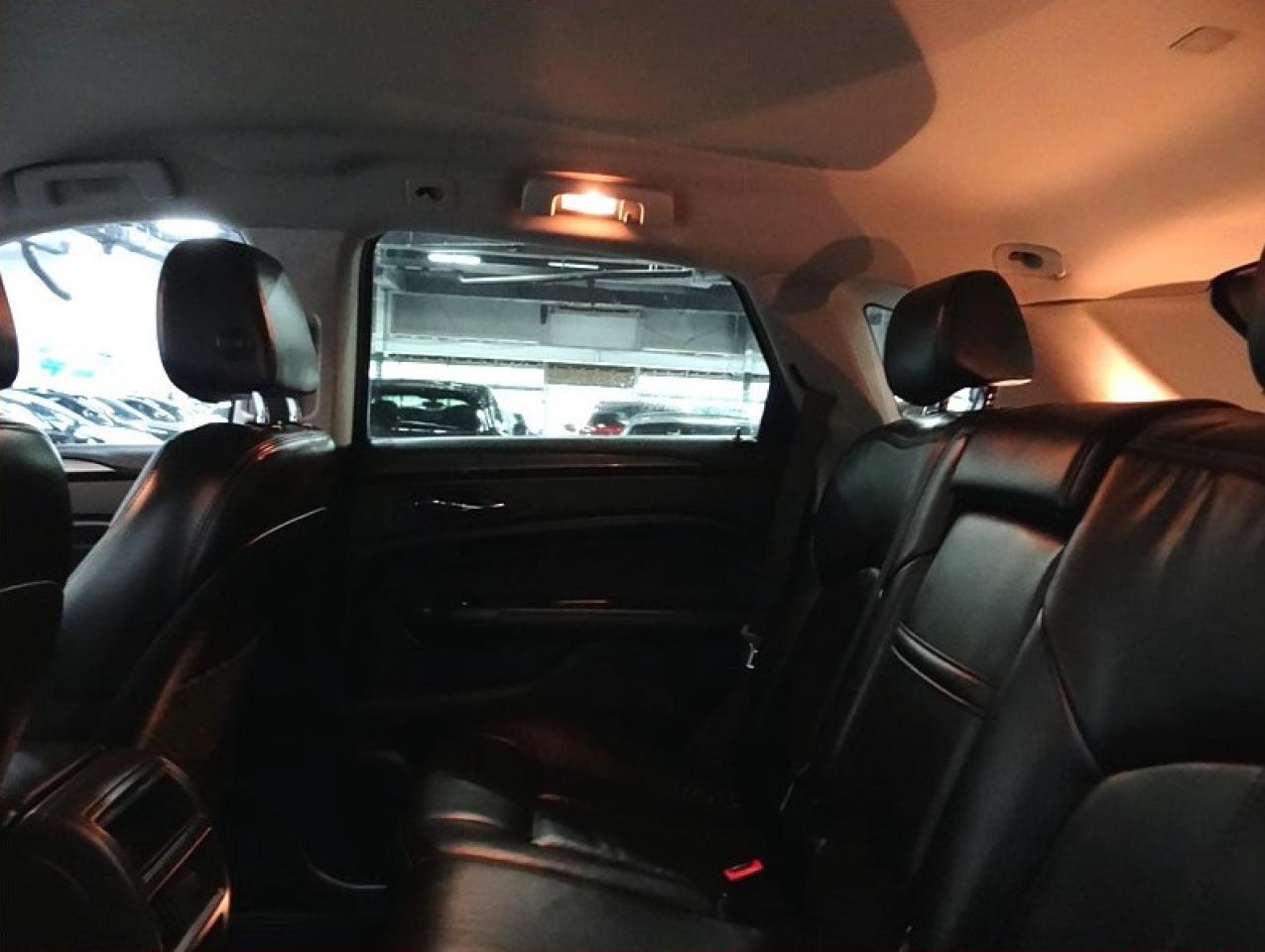 2015 Cadillac SRX STANDARD Photo