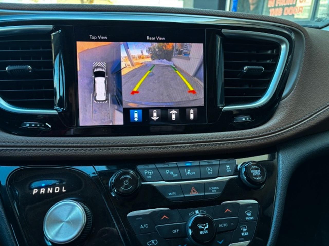 2018 Chrysler Pacifica Limited Photo