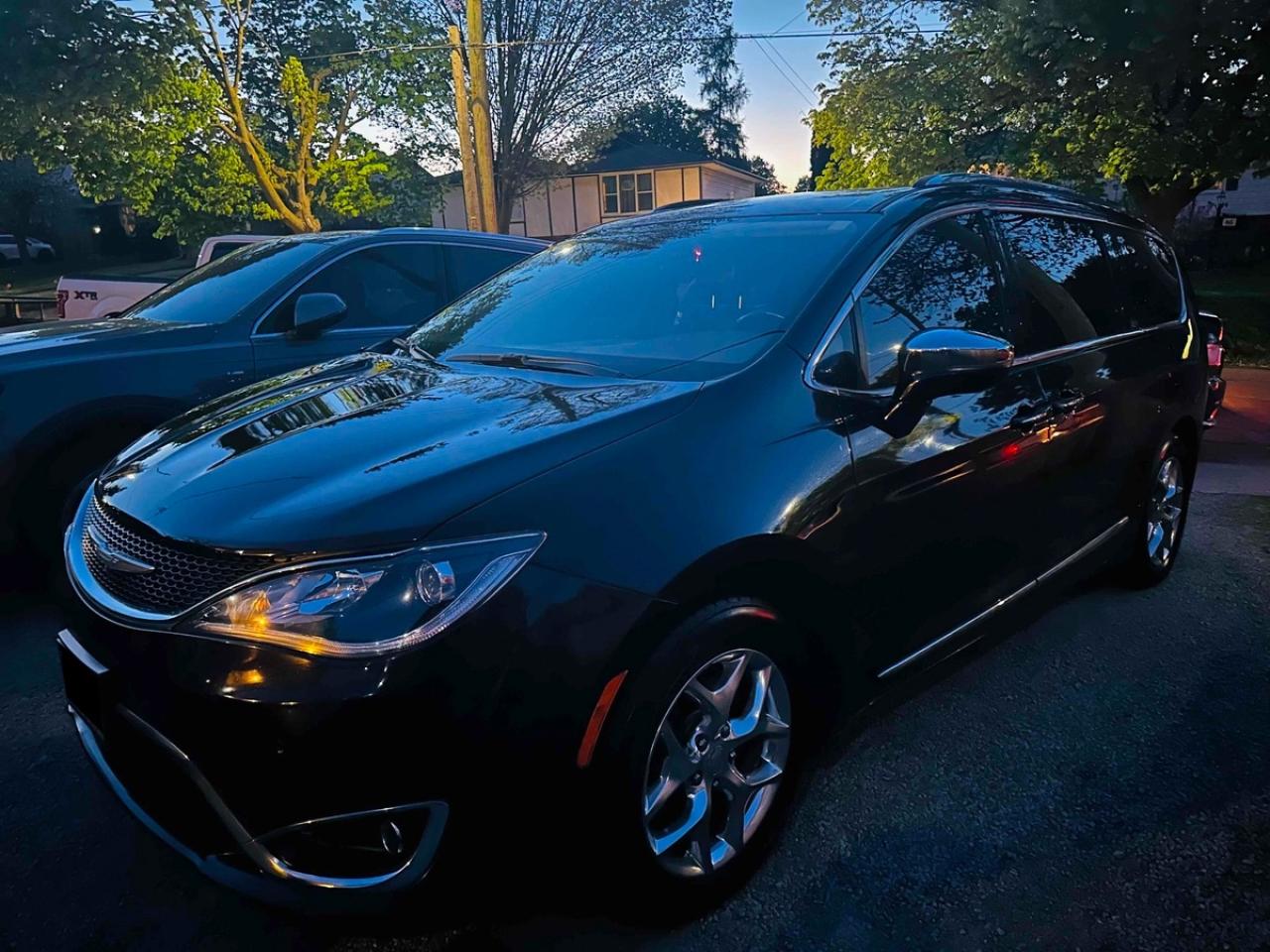 2018 Chrysler Pacifica Limited Photo