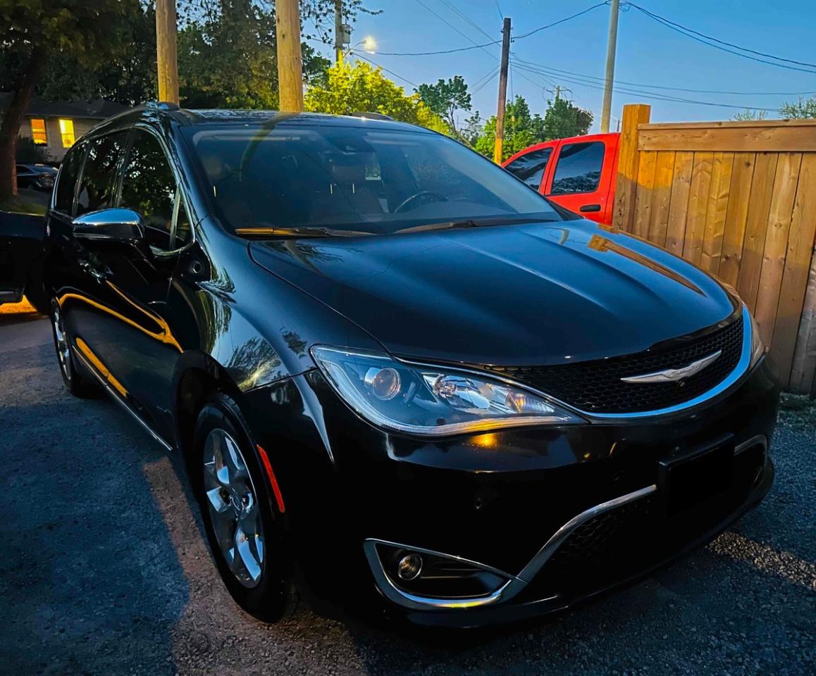 2018 Chrysler Pacifica Limited Photo