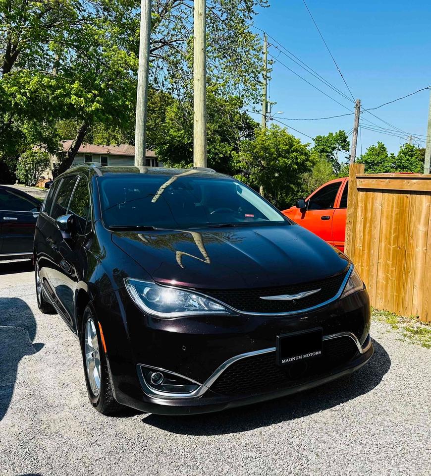 2018 Chrysler Pacifica Limited Photo