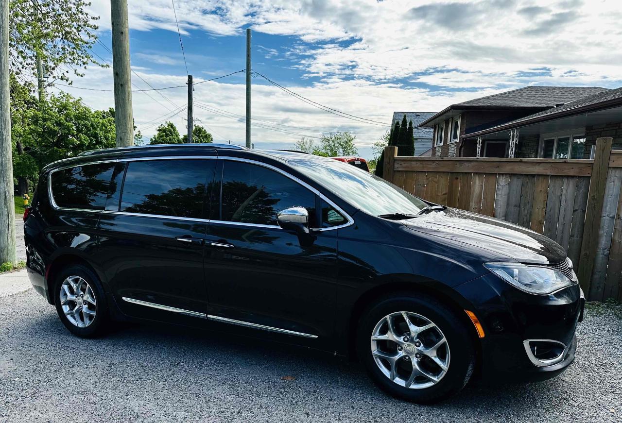 2018 Chrysler Pacifica Limited Photo