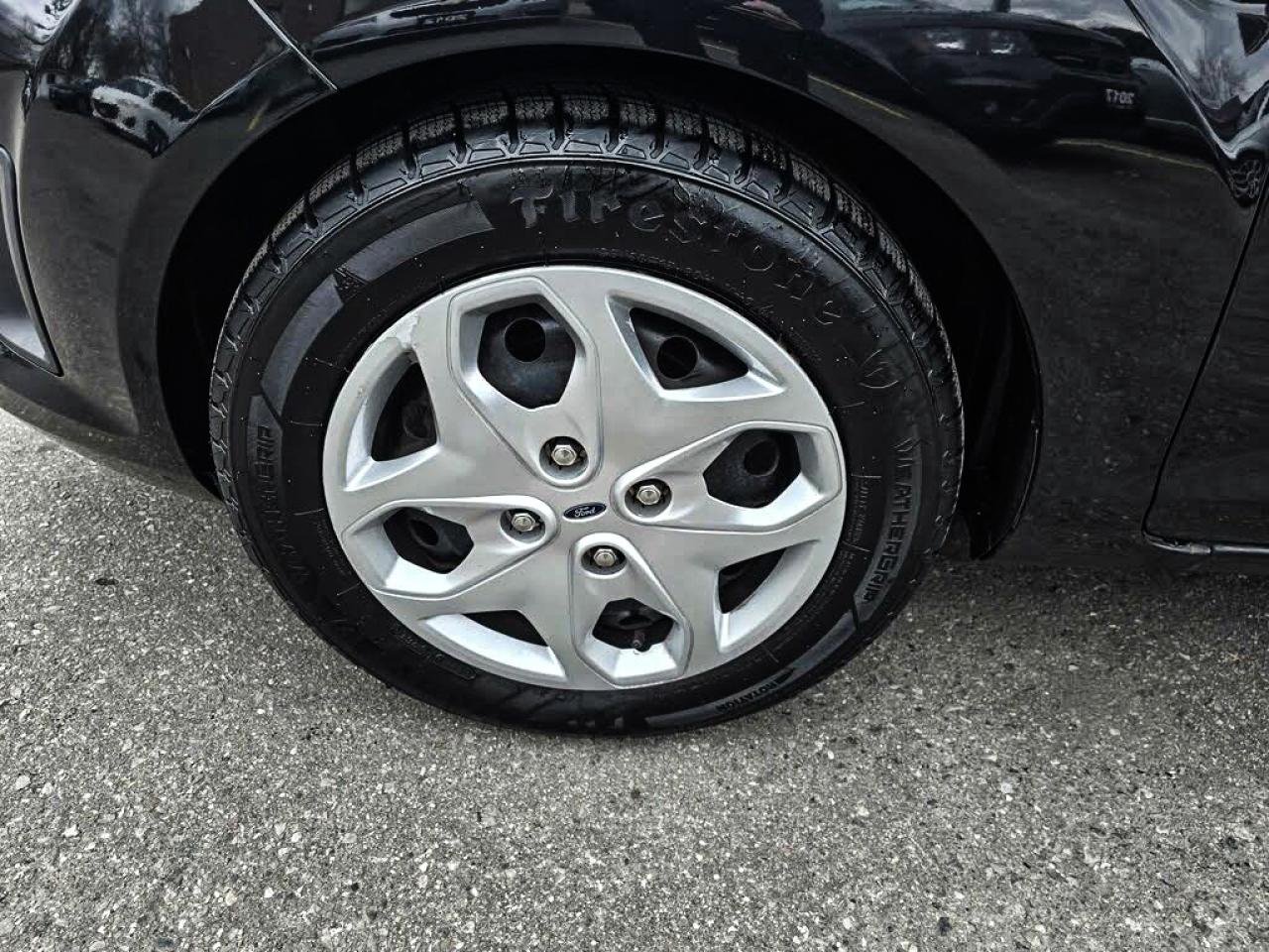 2012 Ford Fiesta SE Photo