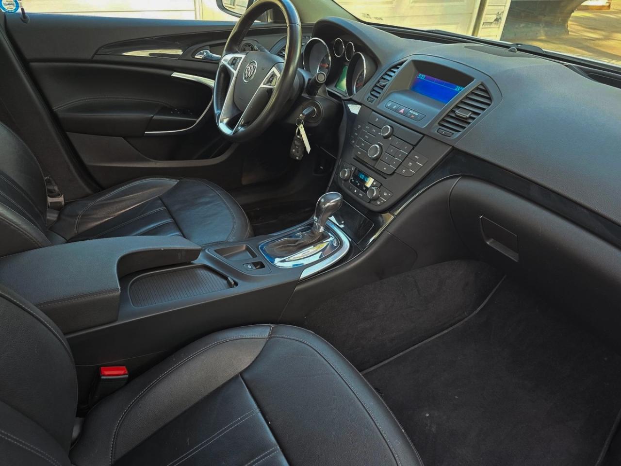 2011 Buick Regal CXL Photo