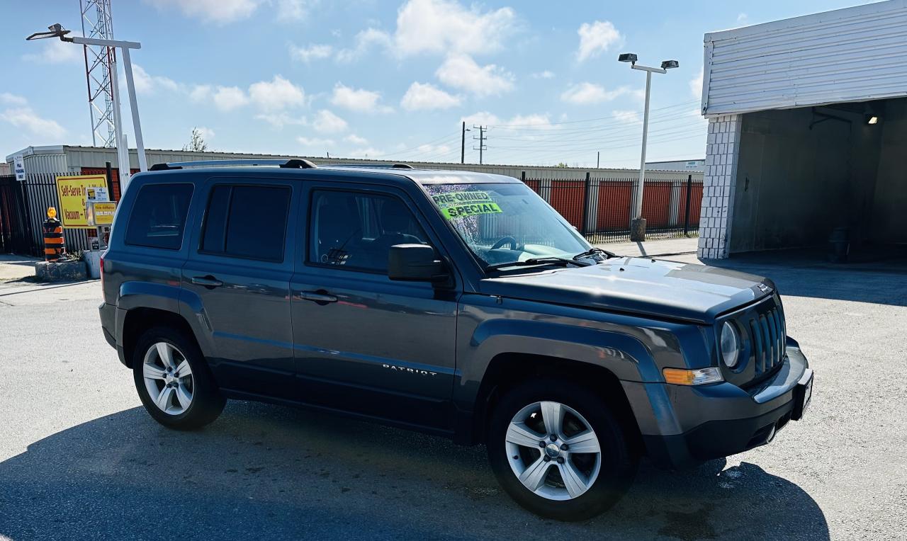 2016 Jeep Patriot SPORT Photo
