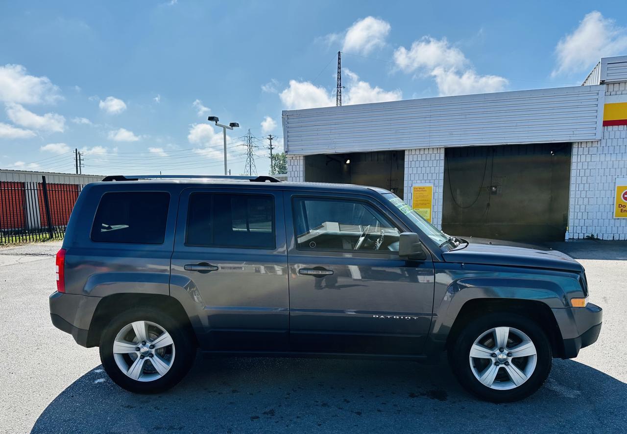 2016 Jeep Patriot SPORT Photo