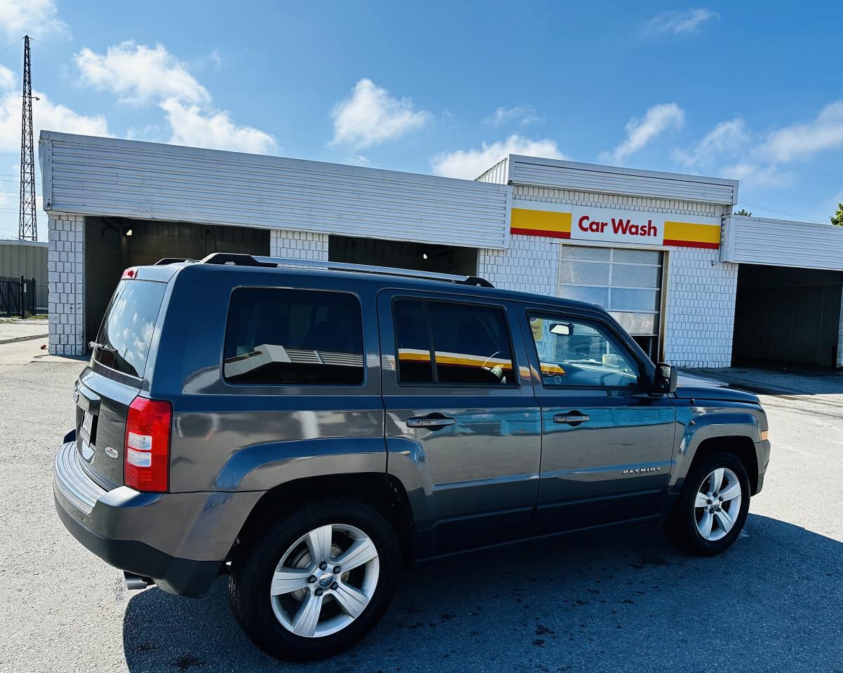 2016 Jeep Patriot SPORT Photo