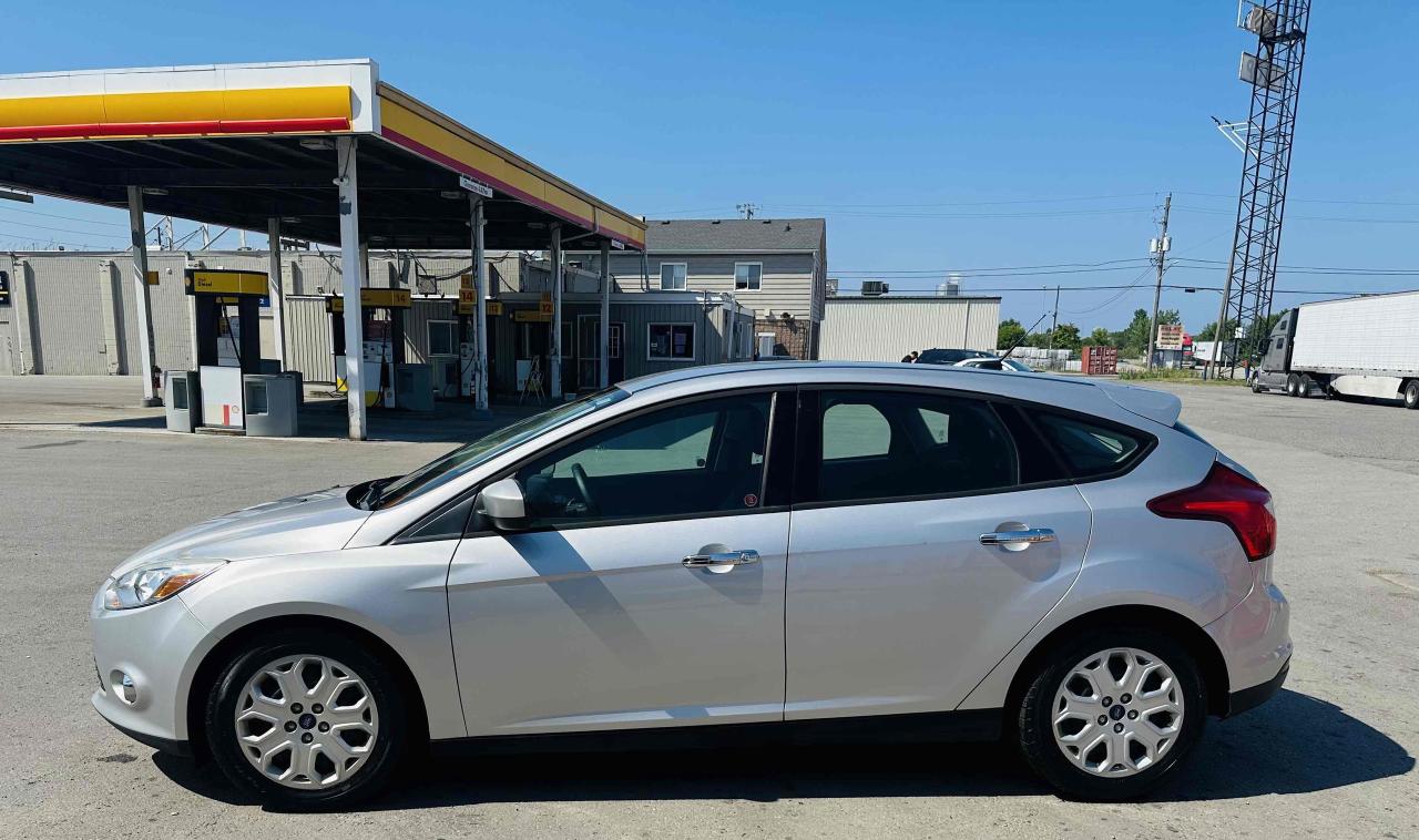 2012 Ford Focus SE Photo4