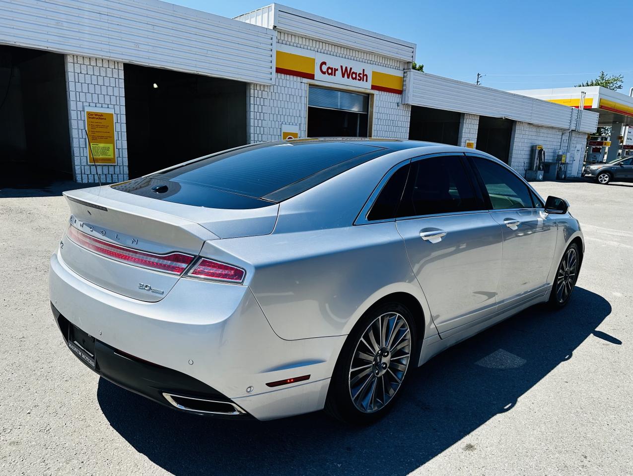 2013 Lincoln MKZ  Photo
