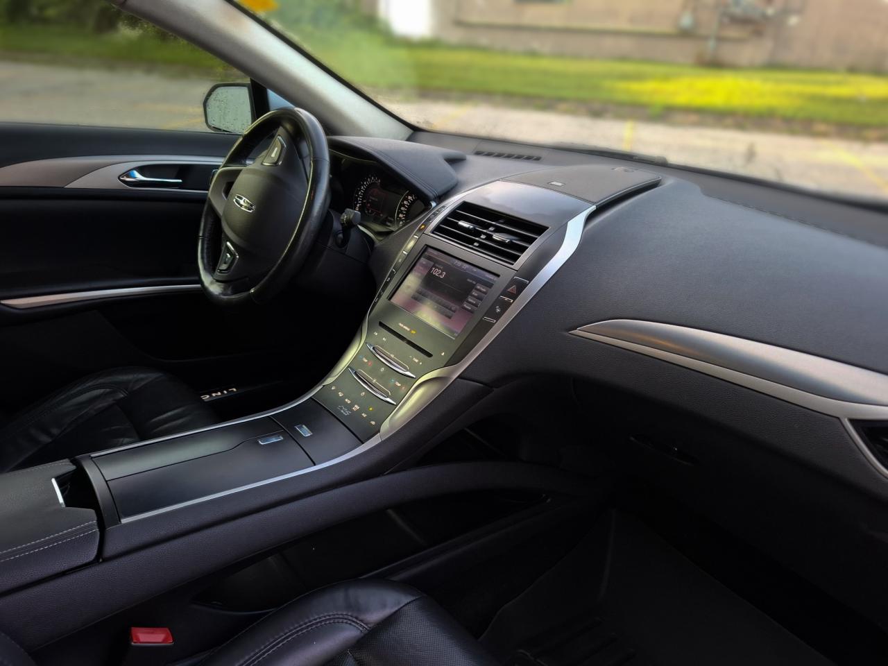 2013 Lincoln MKZ  Photo