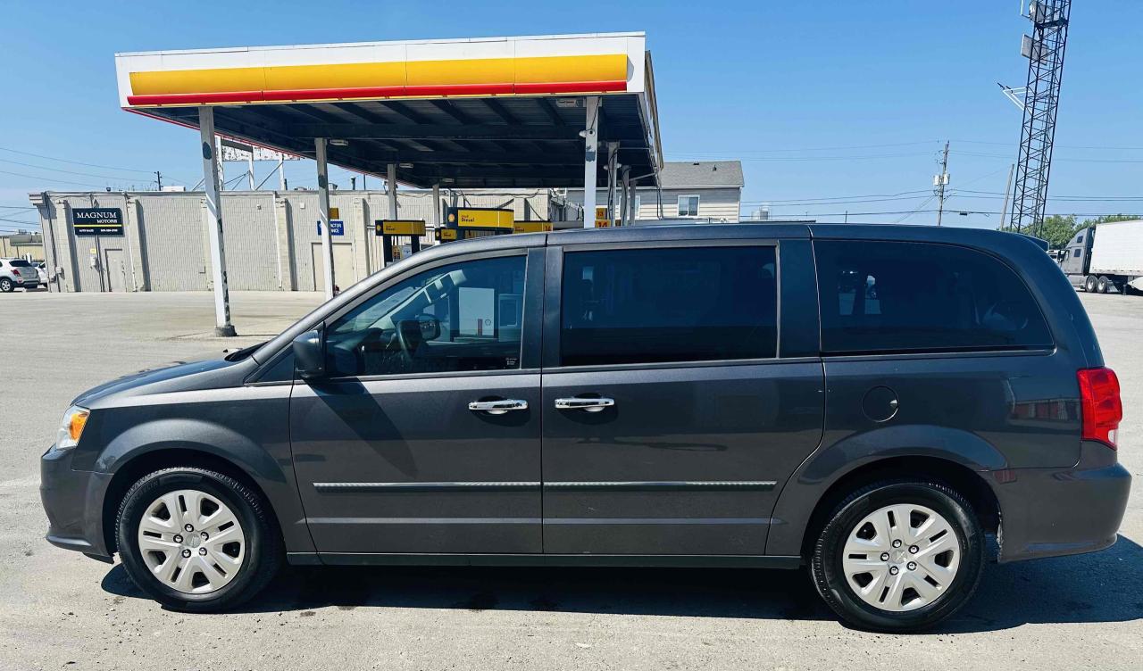2016 Dodge Grand Caravan SE Photo