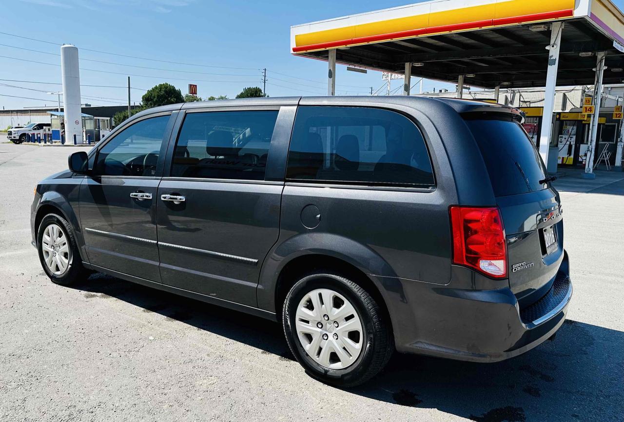 2016 Dodge Grand Caravan SE Photo