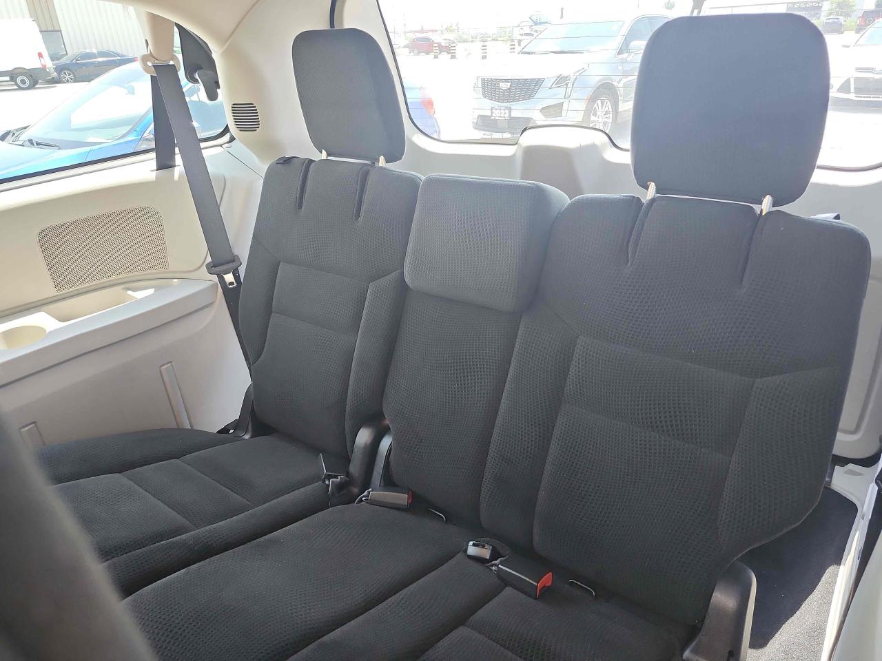 2016 Dodge Grand Caravan SE Photo