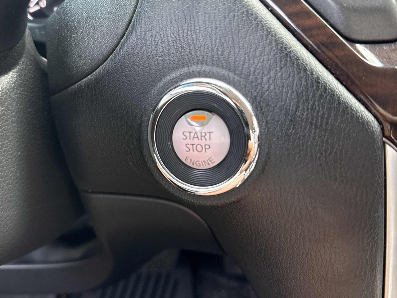 2014 Nissan Pathfinder S Photo