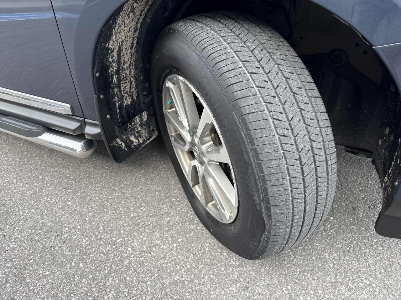 2014 Nissan Pathfinder S Photo