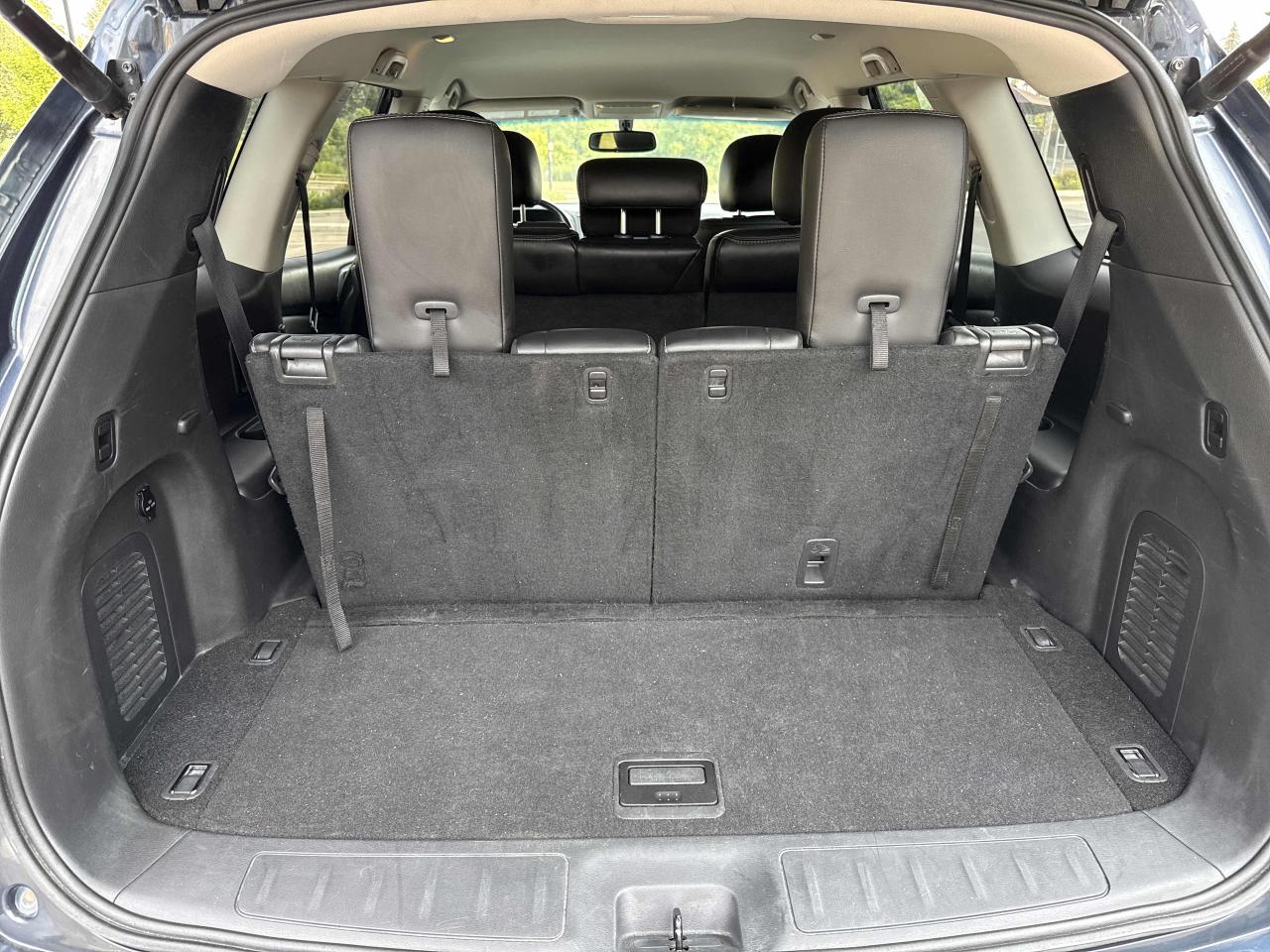 2014 Nissan Pathfinder S Photo