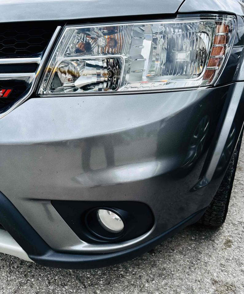 2012 Dodge Journey SXT Photo