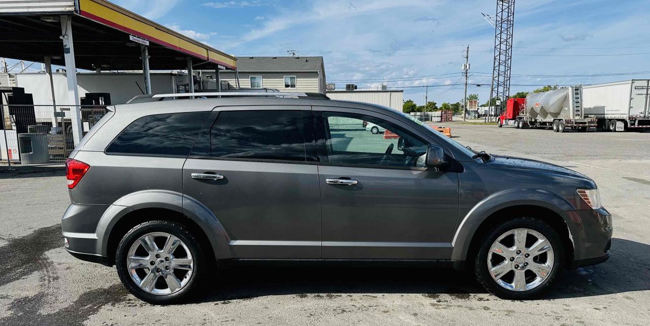 2012 Dodge Journey SXT Photo