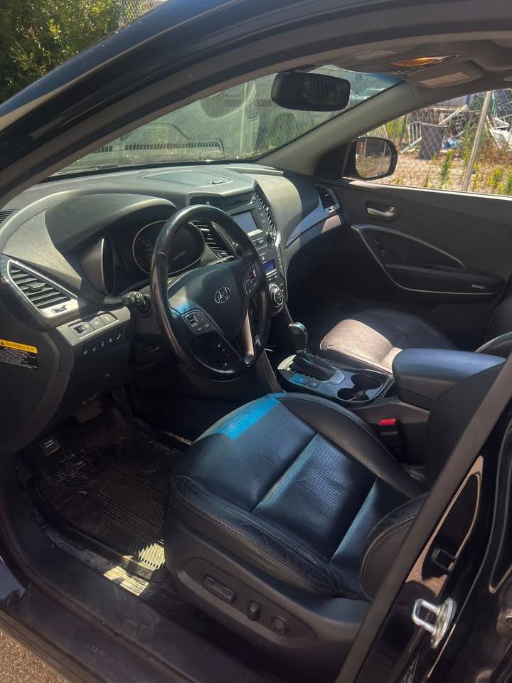 2014 Hyundai Santa Fe XL GLS Photo