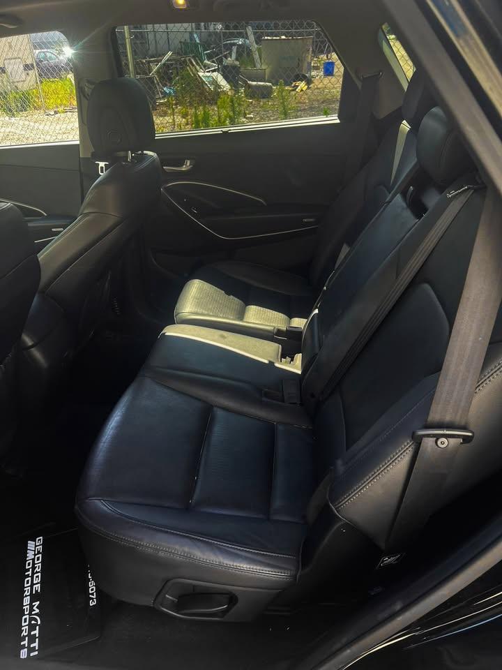 2014 Hyundai Santa Fe XL GLS Photo