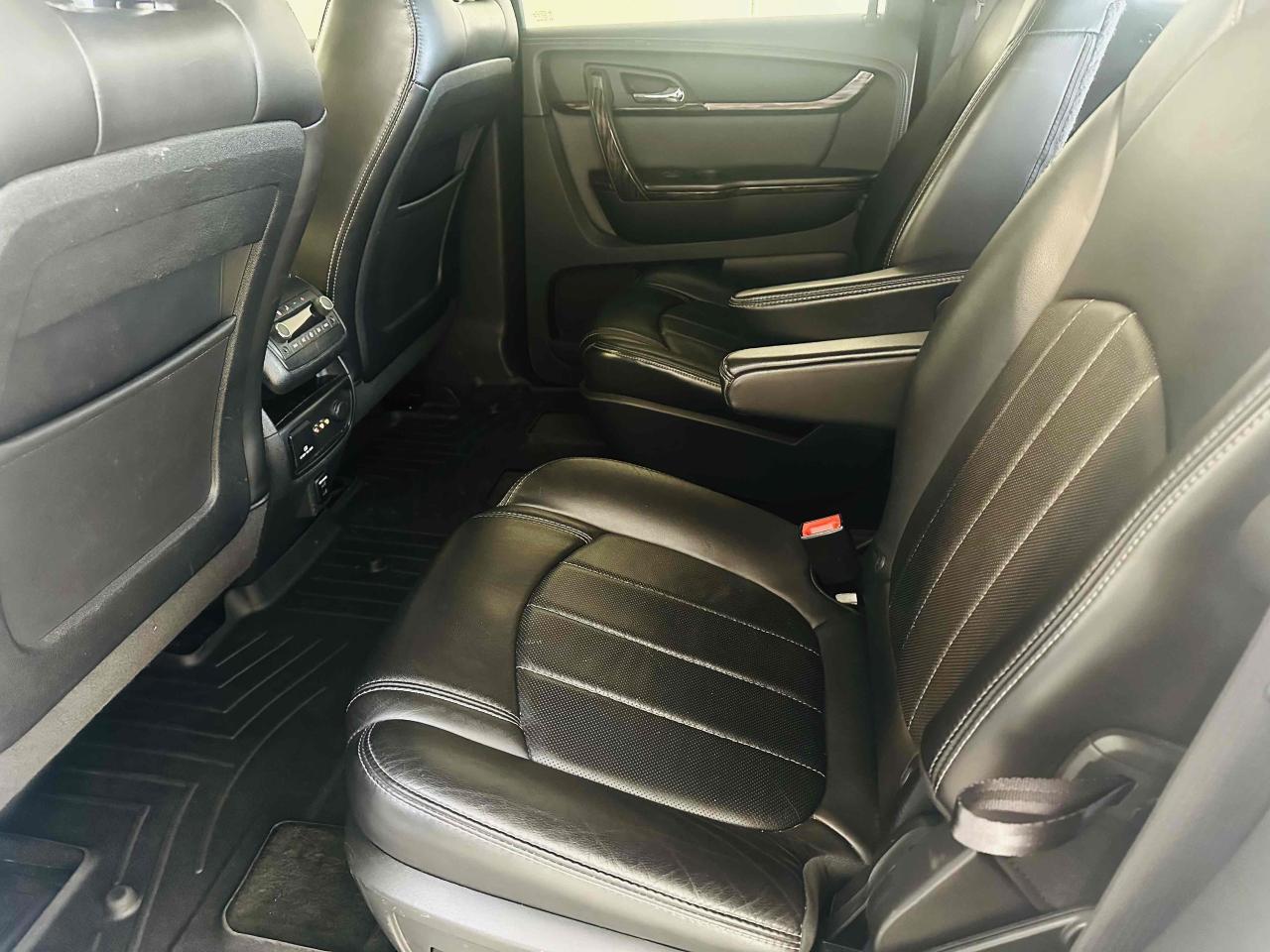 2014 GMC Acadia Denali Photo