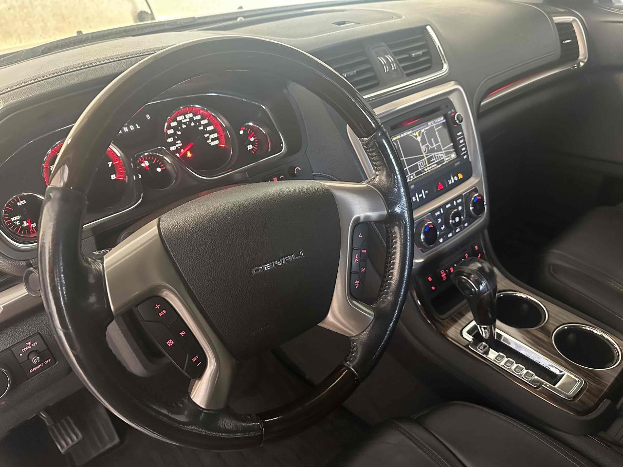 2014 GMC Acadia Denali Photo