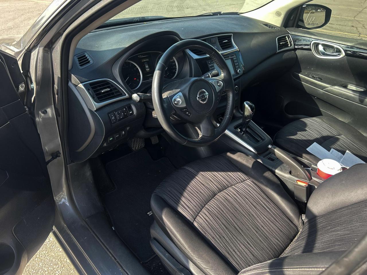 2017 Nissan Sentra SV Photo