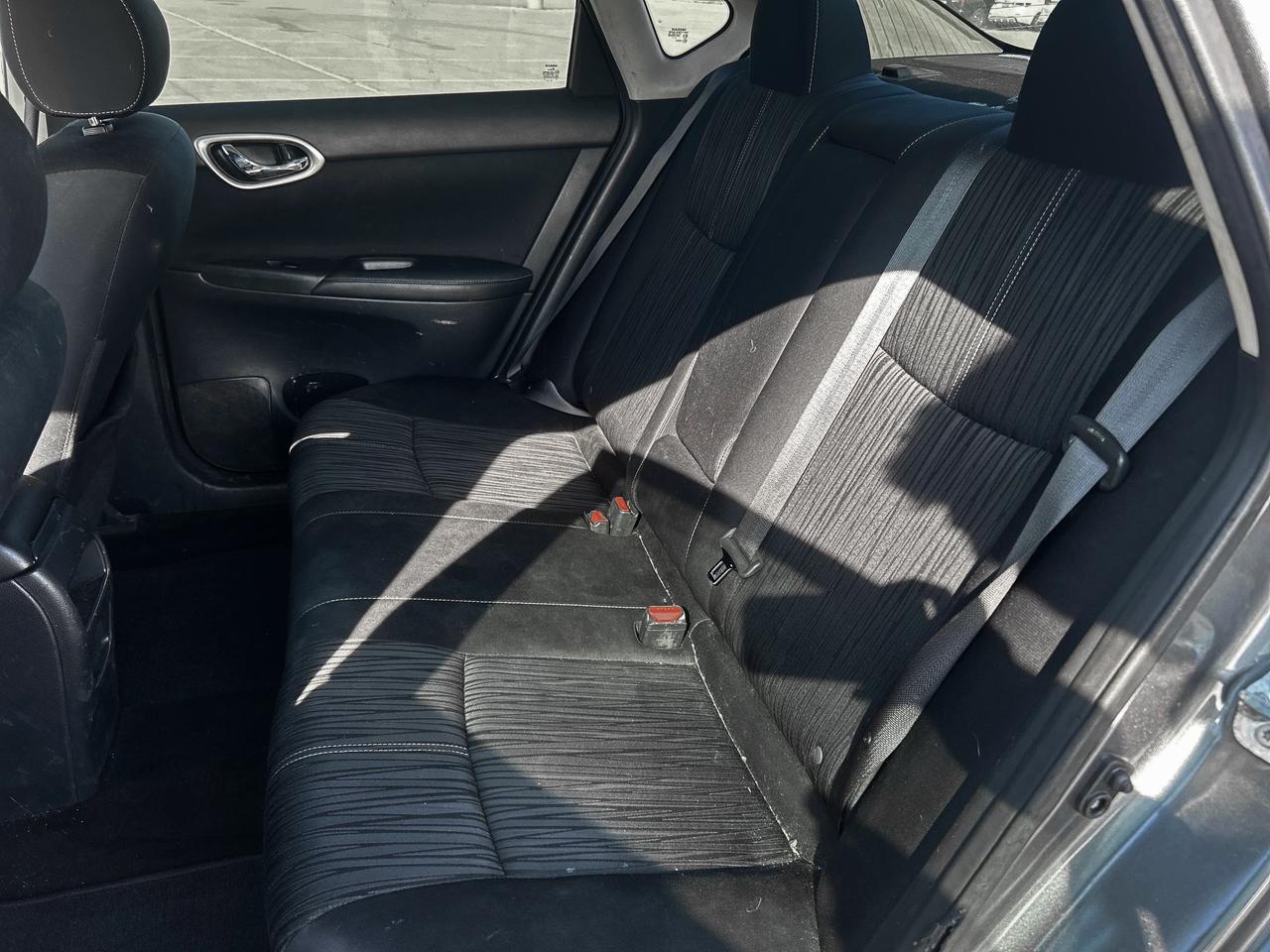 2017 Nissan Sentra SV Photo