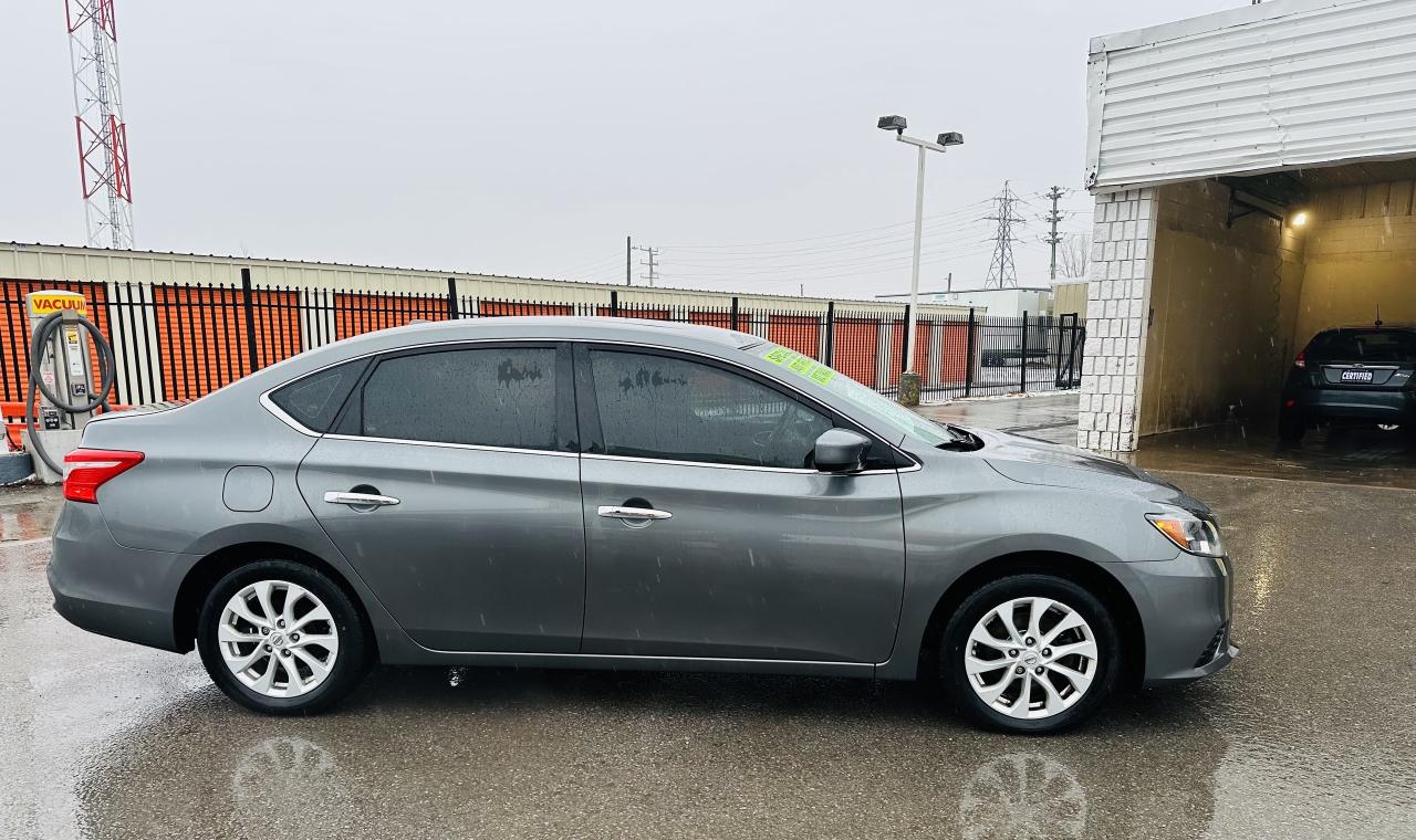 2017 Nissan Sentra SV Photo