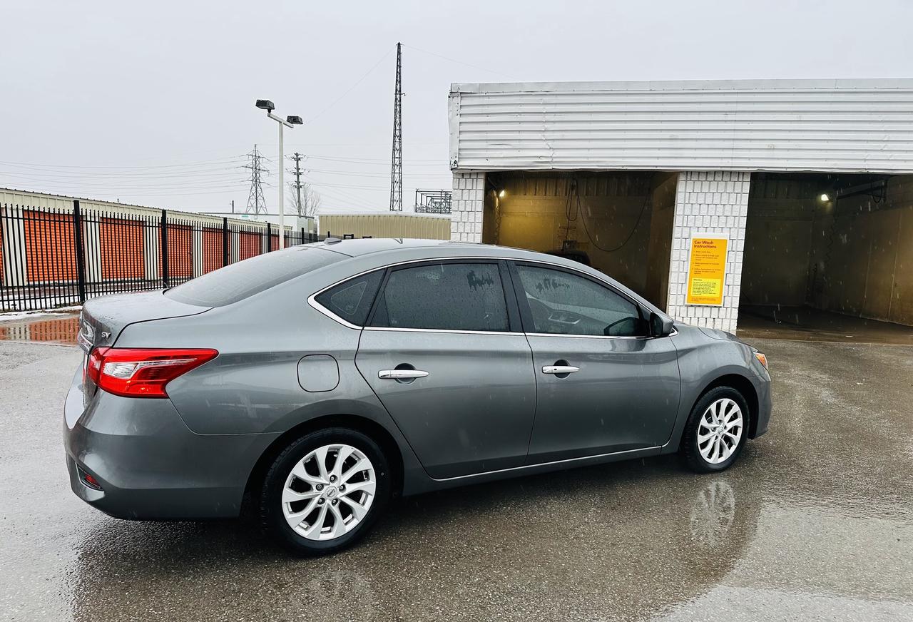 2017 Nissan Sentra SV Photo3