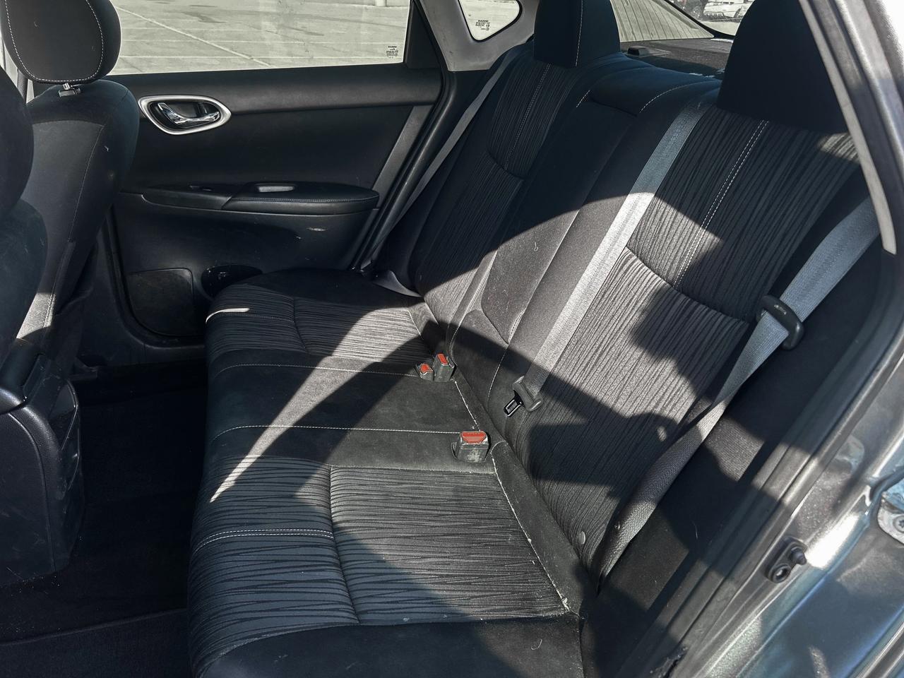2017 Nissan Sentra SV Photo